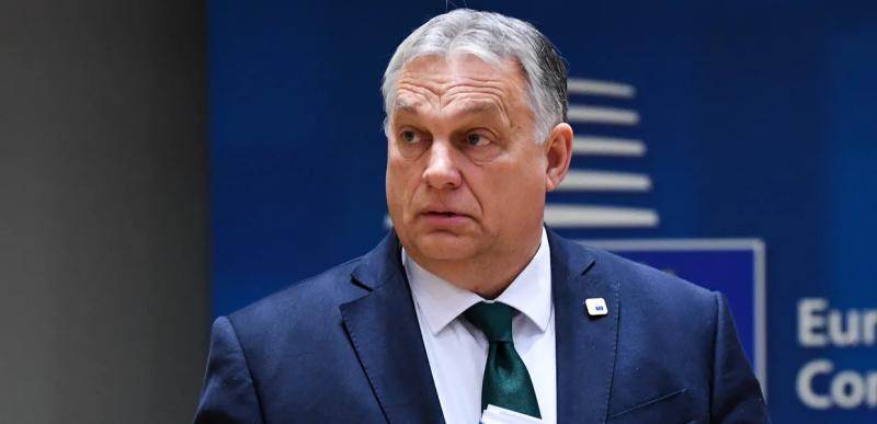 Орбан покинул зал во время голосования насчет Украины в ЕС. Это предложил Шольц – Politico
